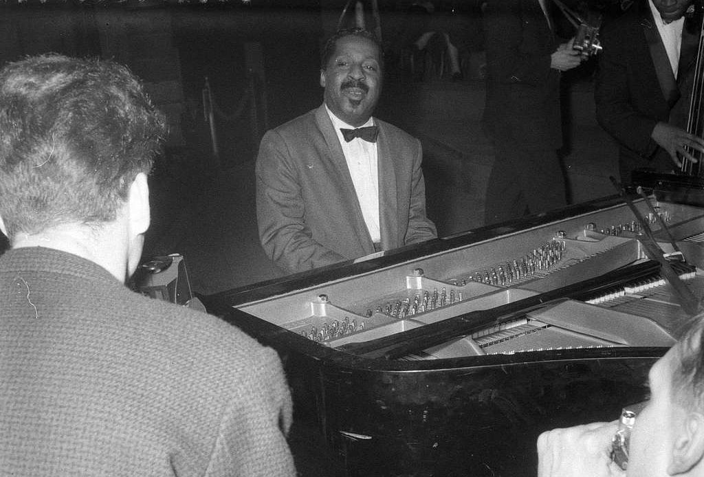 Erroll Garner al pianoforte